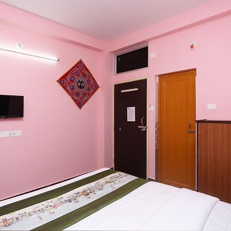 Oyo Hotel Balaram Palace Puri Zewnętrze zdjęcie